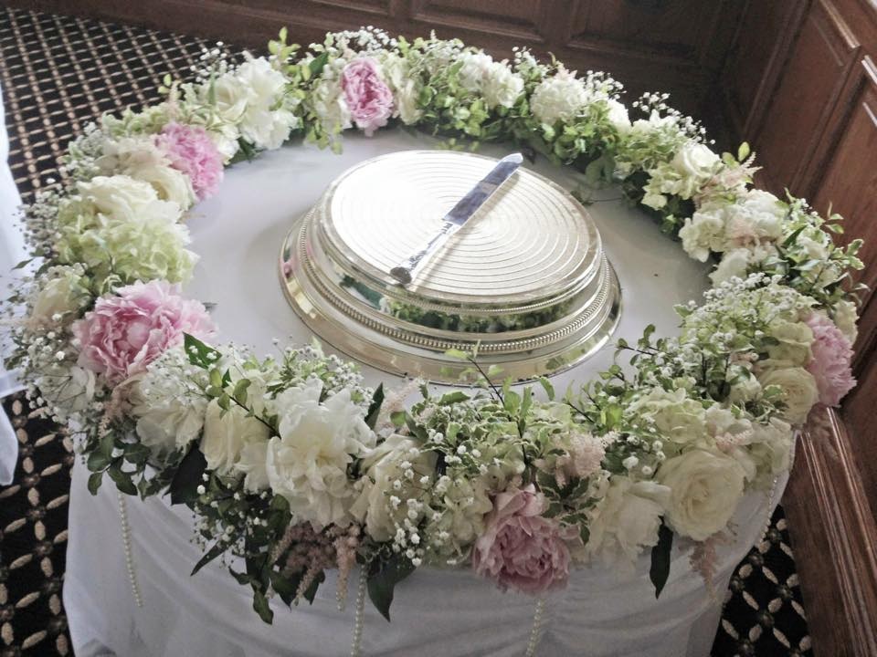 Wedding cake table for hire