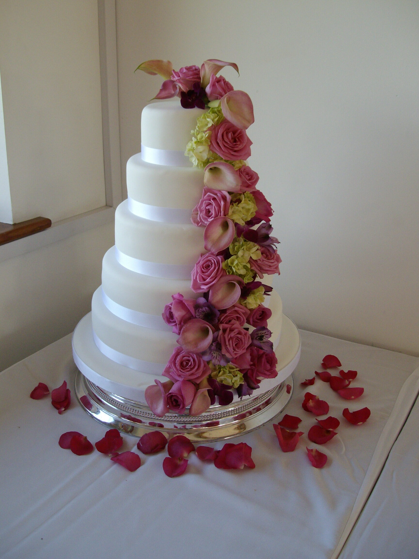 Wedding cake at Wetland centre